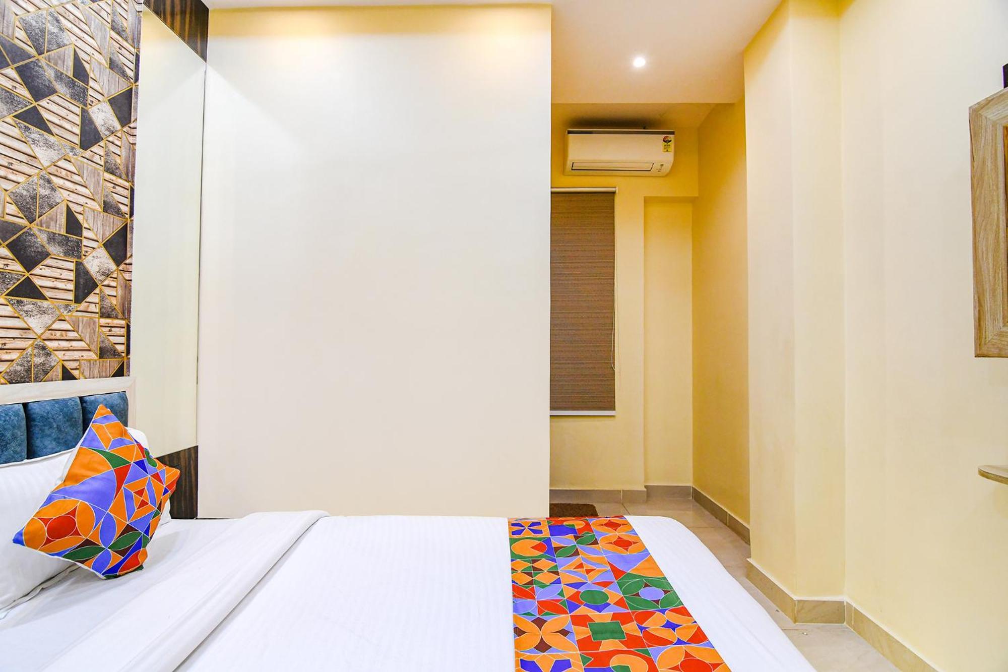 Fabhotel Royal Park Inn - Nr Eden Garden Stadium Колката Екстериор снимка