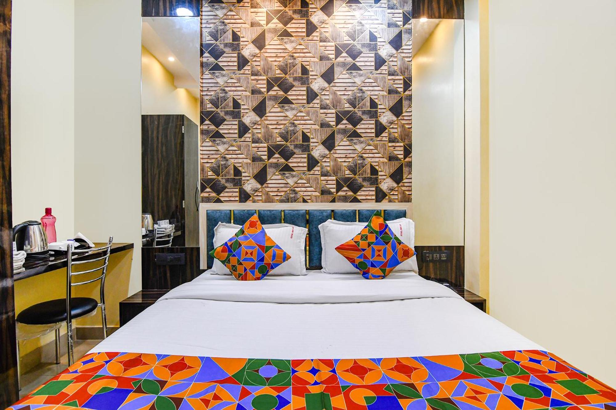 Fabhotel Royal Park Inn - Nr Eden Garden Stadium Колката Екстериор снимка
