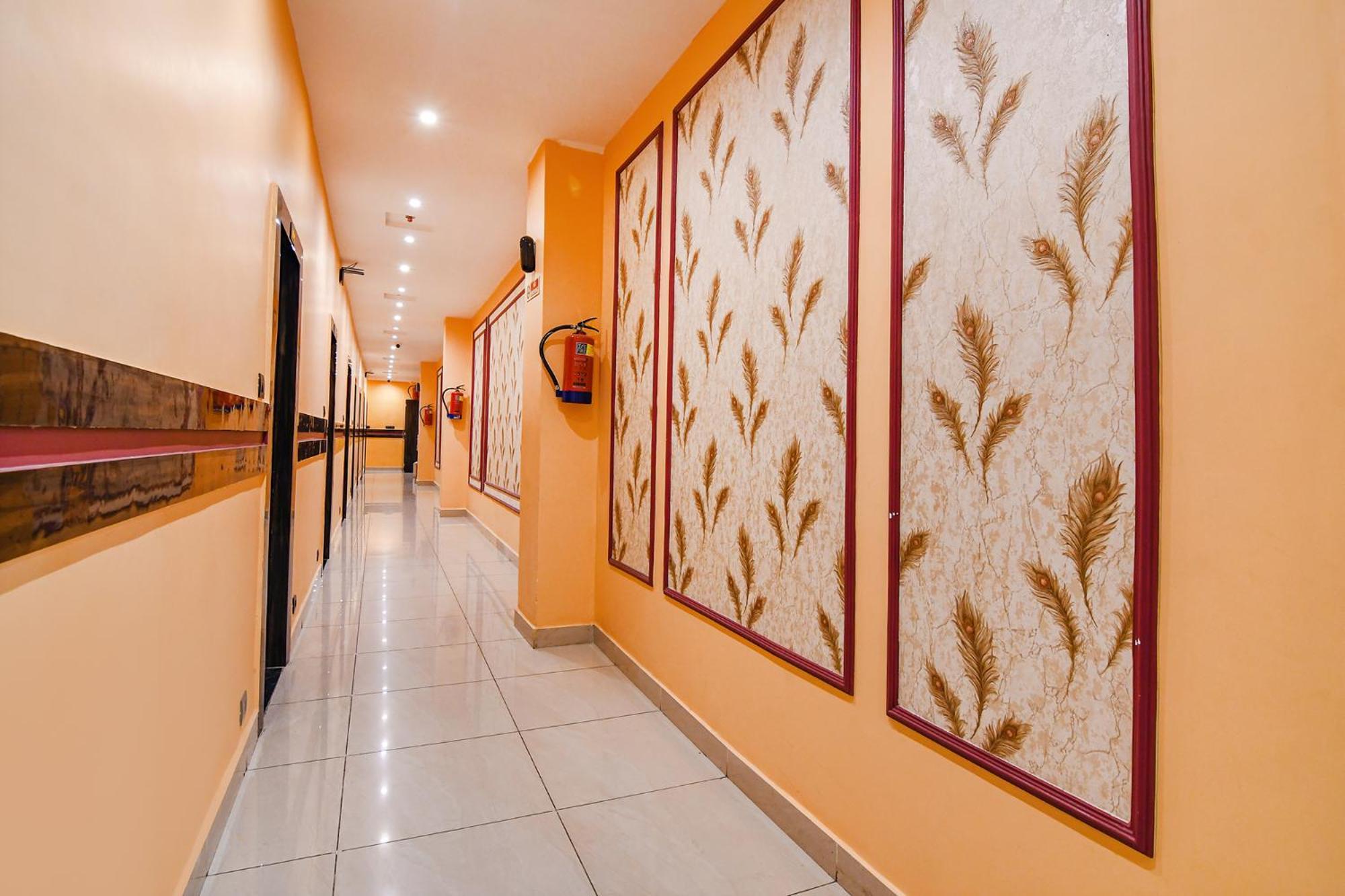 Fabhotel Royal Park Inn - Nr Eden Garden Stadium Колката Екстериор снимка