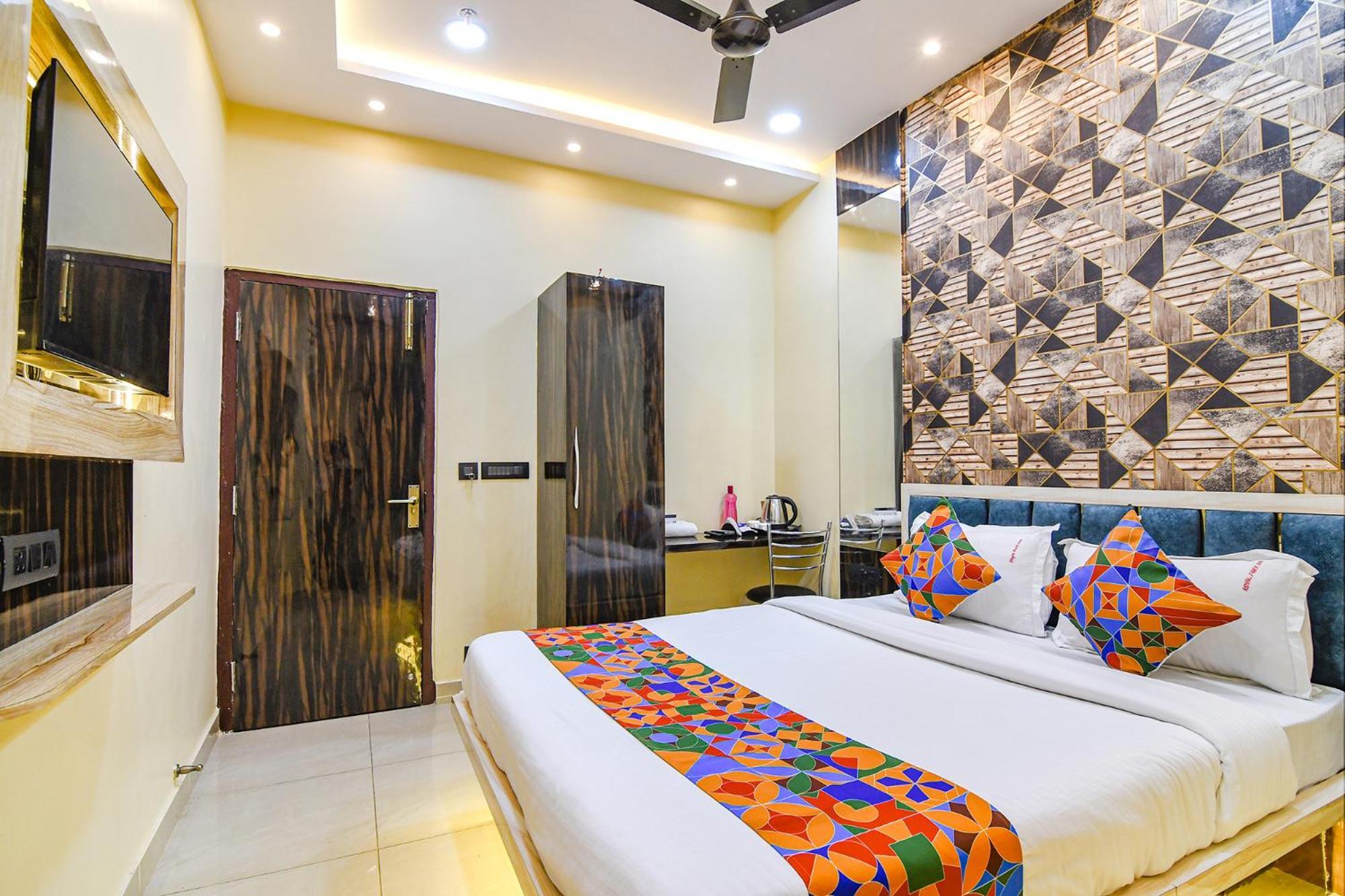 Fabhotel Royal Park Inn - Nr Eden Garden Stadium Колката Екстериор снимка